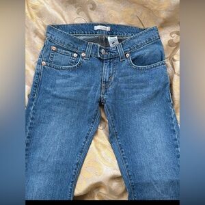 Levi's Women's Straight Leg Blue Jeans